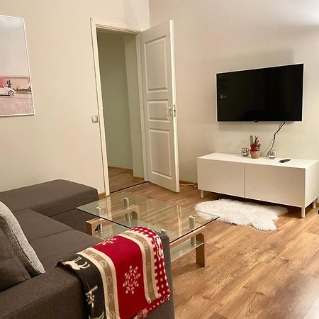 Spacious Holiday Apartment With Wifi And Parking Pärnu Exterior foto